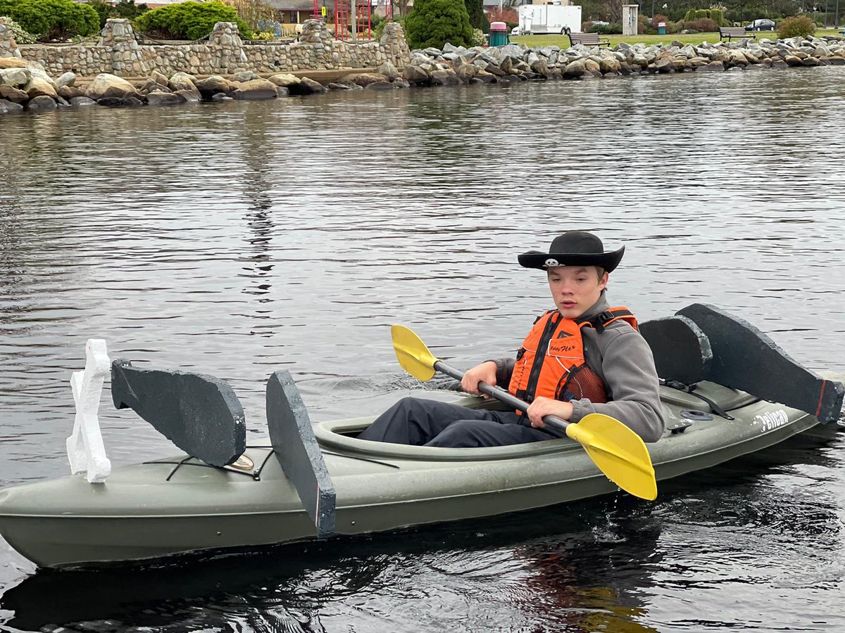 rigeljones's tweet photo. Halloween Paddle on the Mersey River was a success! @MiltonCanoeClub @RegionofQueens @visitsouthshore @SouthShoreConn #southshorenovascotia #SUP https://t.co/Ck4QC8EdWZ