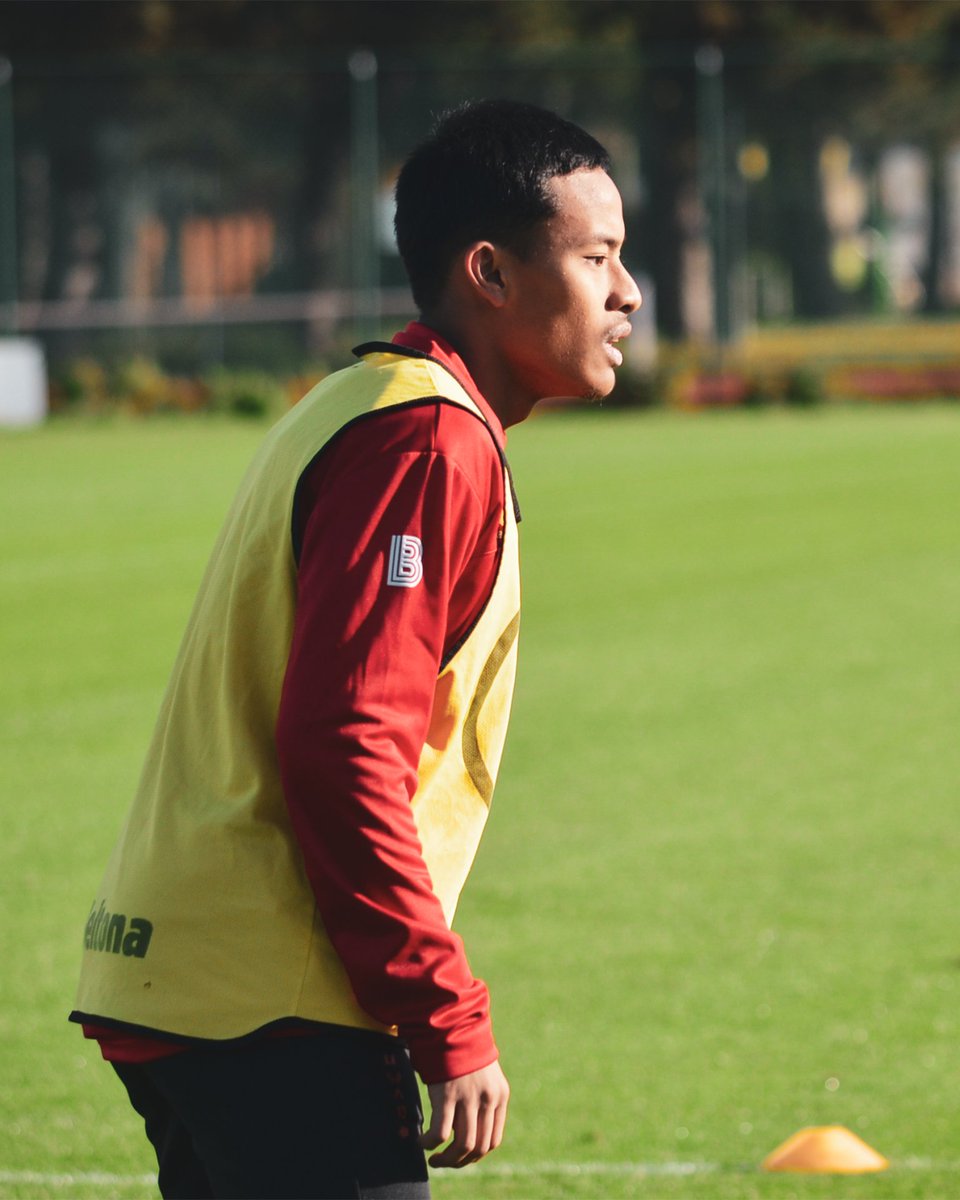 kvkofficieel's tweet photo. Back with the squad. 💪 https://t.co/D82MbNlRzH