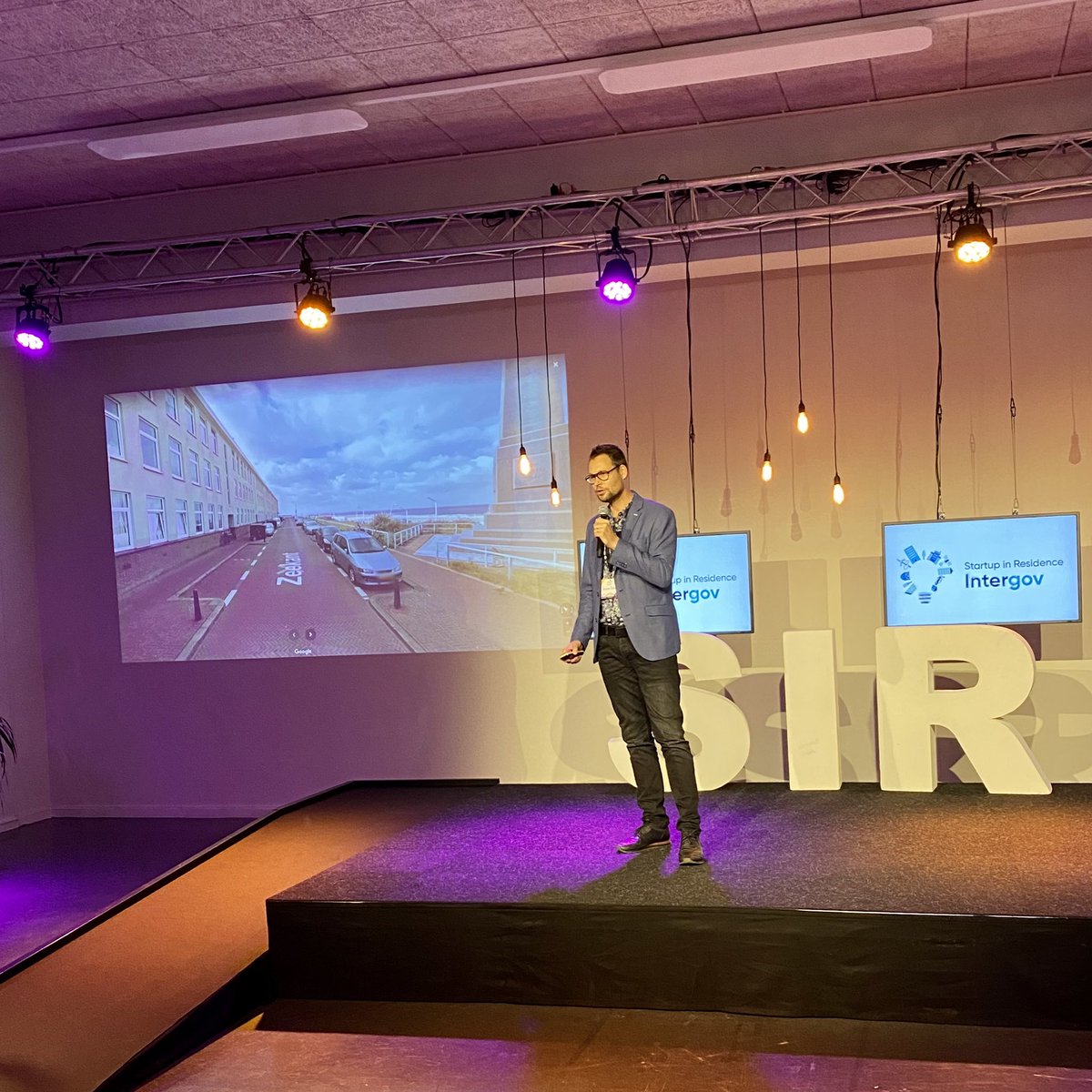 SiRintergov's tweet photo. En nu @MonotchPlatform over het waarnemen van ongewenst gedrag voor @GemeenteDenHaag #sirintergov #impactfest @impactcity https://t.co/6RnYaNAlBD