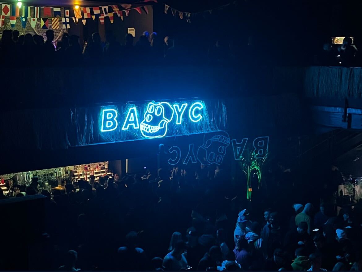 yellowpop's tweet photo. What a night!✨We were at the @BoredApeYC party last night alongside the incredible @lilbaby4PF, @chrisrock and @beck for NFT week. Did you spot us? 👀 https://t.co/UfMilf16Nd