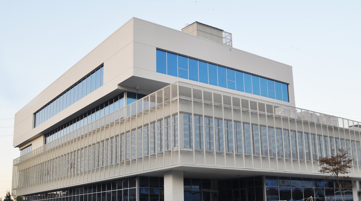 DekkapU's tweet photo. Dekkap uhpc🧡 the architecture of the future. We produce facades that add meaning and story to concrete that renews itself with the changing world. We do our job with passion. Our production continues all over the world. We continue to move forward with innovations.💪✅ https://t.co/2Pu7kxy9uZ