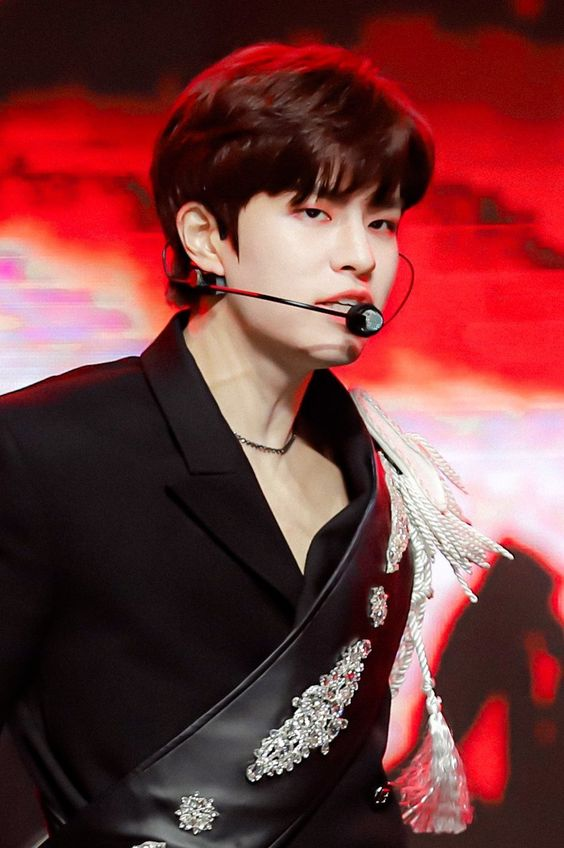 seungphoto's tweet image. #MAMAVOTE #straykids