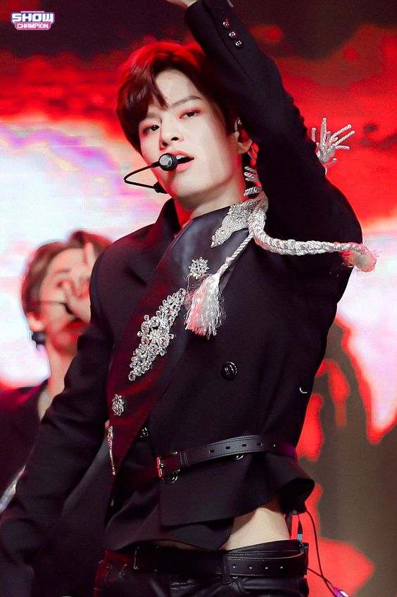 seungphoto's tweet image. #MAMAVOTE #straykids