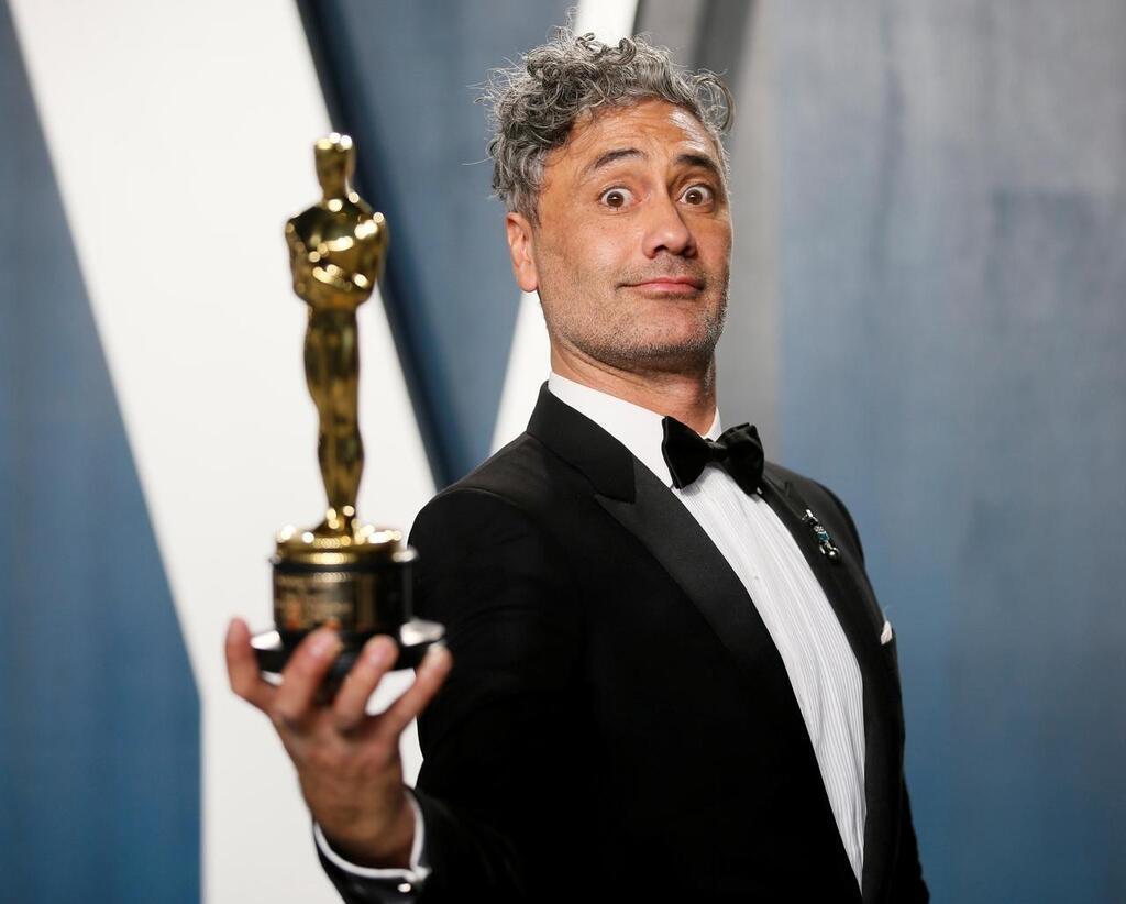 allocine's tweet photo. Il a longtemps été question de Nicolas Winding Refn. Mais c'est finalement Taika Waititi qui adaptera la BD de SF #LIncal de Jodorowsky et Mœbius au cinéma. En sachant qu'il a également un #StarWars, #FlashGordon et peut-être #Akira sur le feu. https://t.co/61lUxHVXuI