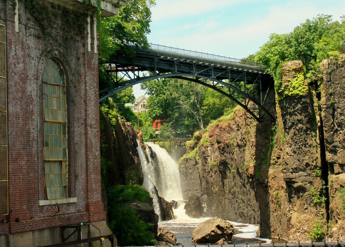 johnleesandiego's tweet image. The Great Falls in Paterson NJ #ExposeNJ