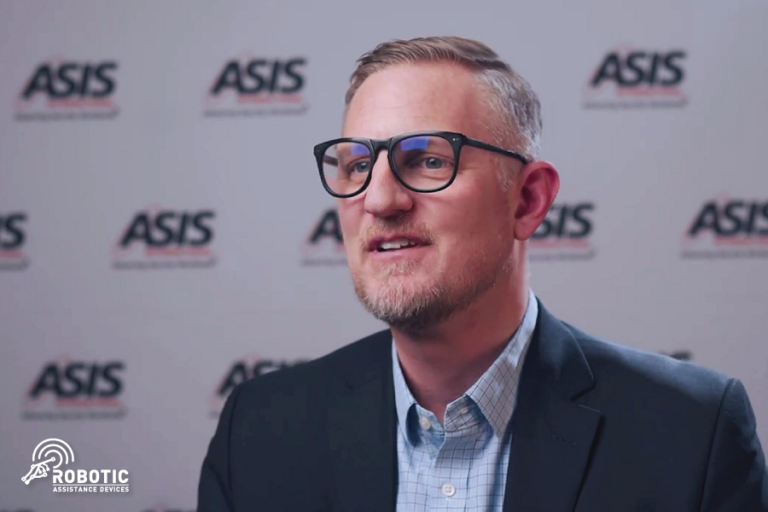 IFPONews's tweet photo. Mark Folmer given 2021 ASIS Canada Ron Minion Award, named after IFPO founder https://t.co/4G5IwXZILo #security #safety #ASISCanada #RAD #RoboticAssistanceDevices #RonMinionAward #securityindustry #securitynews #securitysolutions https://t.co/u5sOD7q8dl