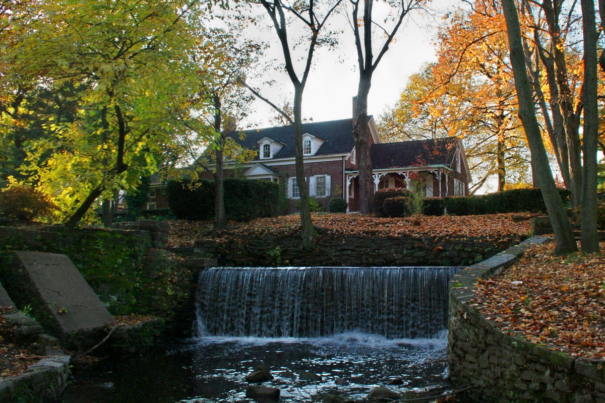 johnleesandiego's tweet image. Kingsland Manor Nutley NJ #ExposeNJ