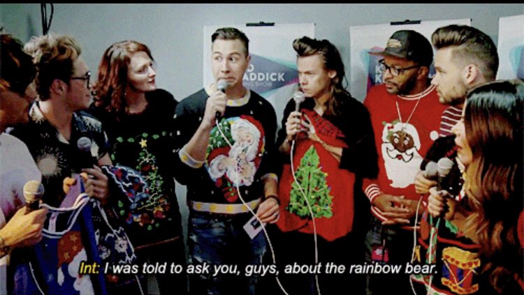 cglgli's tweet photo. LT: "I don’t know if it was some member of the crew or whatever. Honestly, I don’t think I’ve ever even seen it in the flesh.” 

I KNOW that a bear means NOTHING, the problem is lies. 
#OneDirection #RainbowBears #1D 
#HarryStyles #HSLOTMilwaukee https://t.co/K2Frvi9cSH