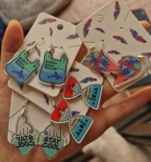 VograceCharms's tweet photo. Hi, many guests ask if we can offer earring hook accessories to attach to acrylics.
Click "❤️" if you want!
If "❤️" >200 
We will start Crowdfunding activity!

If you have more accessories ideas, show me with pictures and the material!
RT appreciated❤️

love you 
Vograce https://t.co/Nc3DCkPrLr
