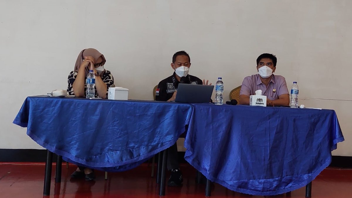 dit_binariksa's tweet photo. Silaturahmi dengan Pengawas Ketenagakerjaan UPTD Wil 3 Pematang Siantar https://t.co/MkhhRe170G
