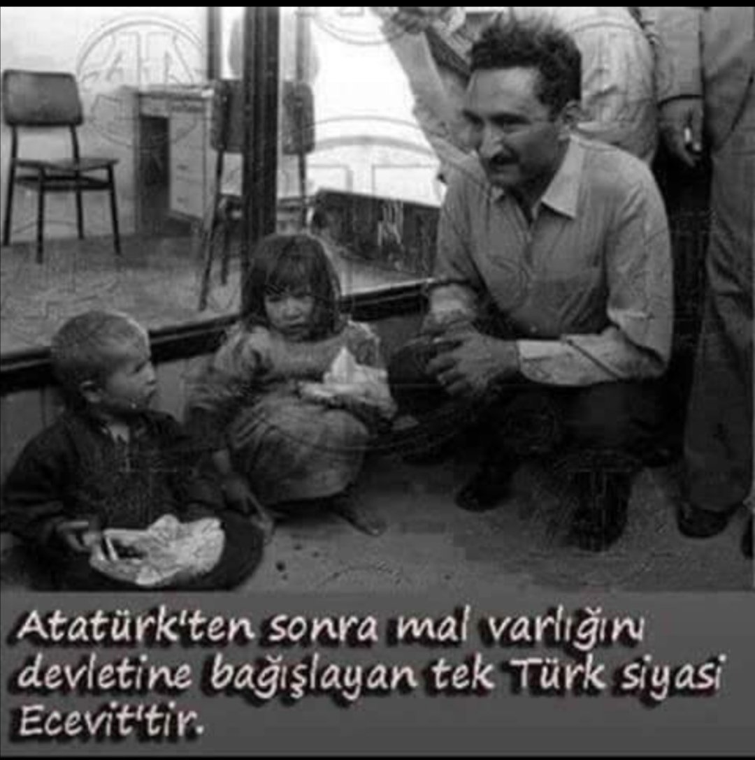 DspGul's tweet photo. Bu fotoğraf herşeyi anlatıyor... Nurlar içinde yat Karaoğlan
#bülentecevit https://t.co/OrRMvEhNE2
