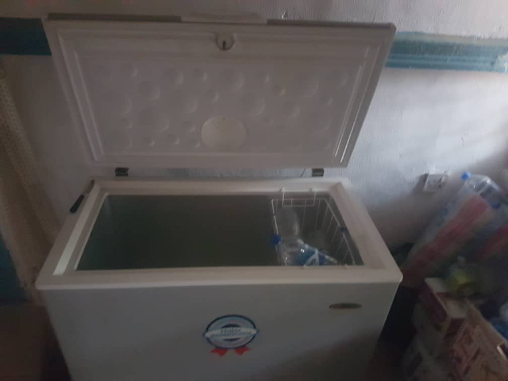 Transferhub21's tweet photo. Hair Thermocool freezer available for sale at affordable price
DM if interested
@AkureHowFar 
@9ja_insider 
@officialnath_ 
@AyodeleOsma 
@Ifeoludavies 
@nyfehmy 
@TheBabaTee 
@thisissegun 
@mclayor 
@lizzy_folorunso 
@duobirth 
@adexogbon 
@MonevMonev 
@mayor_of_akure https://t.co/tBo4Ae8Eap