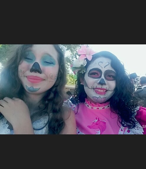 Viry_SCW's tweet photo. @Roberto_Cein Hoy la de en medio toda apachurrada, la de la flor rosita 💗 https://t.co/8j1WAkruGE