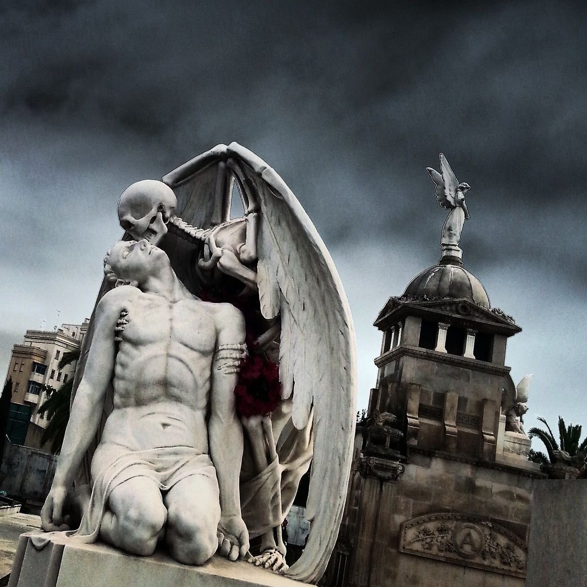 AngelsWhisperr tweet picture