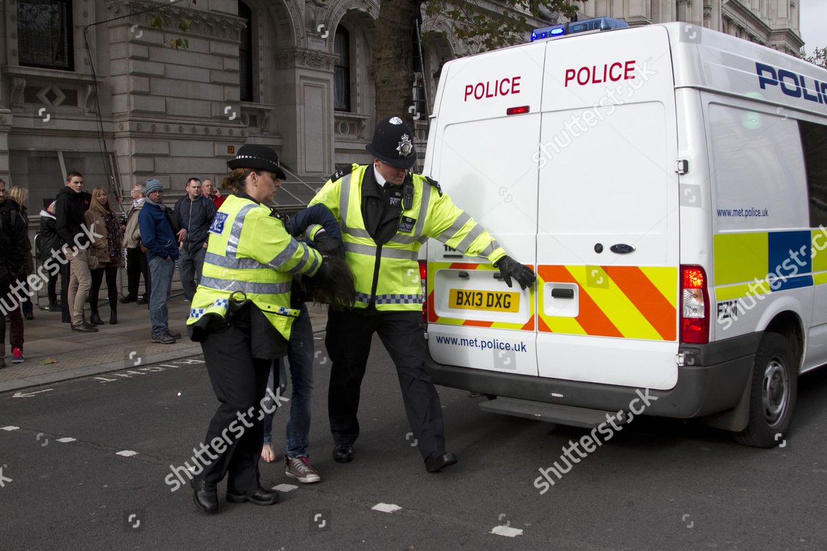 NotAssociation's tweet image. The last time our Chairman went to a home game he managed to get a ‘Free Taxi Service’ from the Stadium. Special Livery, Blue Lights &amp;amp; a Siren ensured no traffic delayed his journey. Unfortunately it went to the local nick &amp;amp; not his home.

#TaxiForBubbles