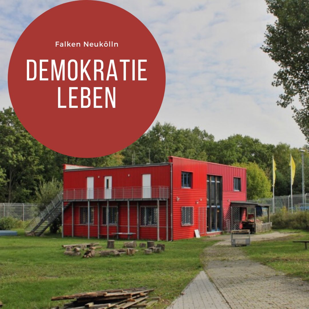 radioeins.de/archiv/podcast… danke an @SerdarSomuncu für das Interview und das dir unser Haus und Grundstück gefällt. #rbb #Demokratie #Neukölln #wirfalken