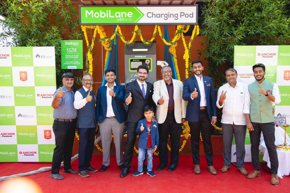 ACImagazine's tweet image. First MobiLane Charging Station at Statue of Unity, Kevadia, Gujarat.

#EV #ChargingStation #statueofunity