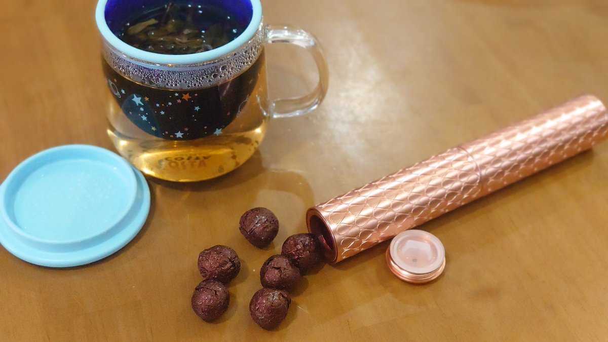 Holotarius's tweet image. I love tea 🥰🥰🥰 #tea #drinkingtea #chilling #tealover