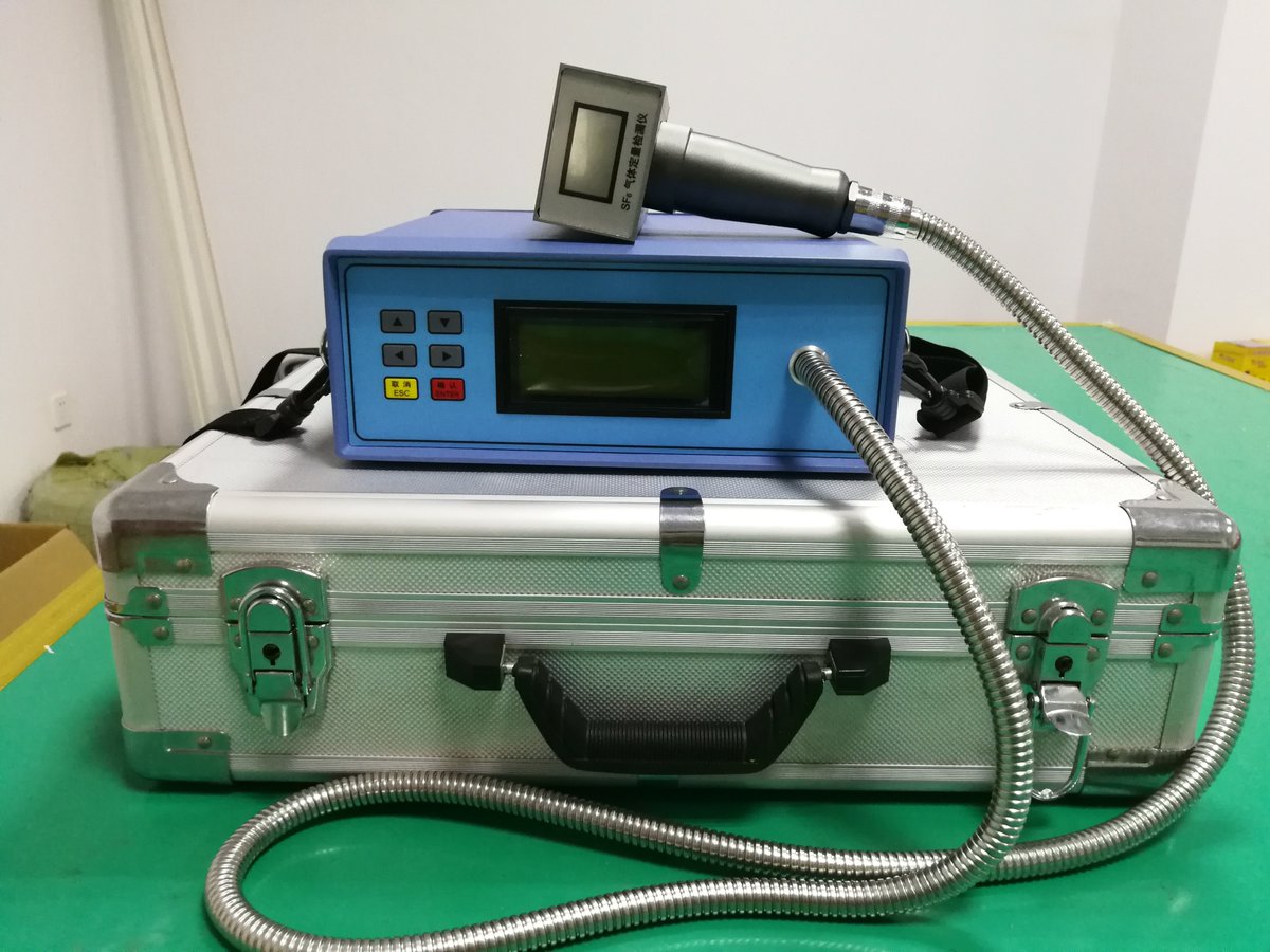 BeauRoy9's tweet photo. HZIR-2000A SF6 gas infrared quantitative leak detector is specially used for leak detection of equipment and containers filled with sulfur hexafluoride, which can be quickly and accurately qualitative and quantitative detection. https://t.co/QKJnCx0BaP
