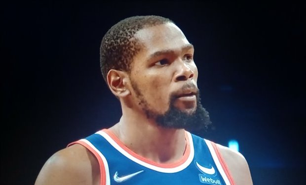 NbaLoverEs's tweet photo. Durant rompe a Atlanta en el tercer cuarto y los Nets vencen con 22 triples https://t.co/ptrT7NA444 https://t.co/ndZOfxGdFp