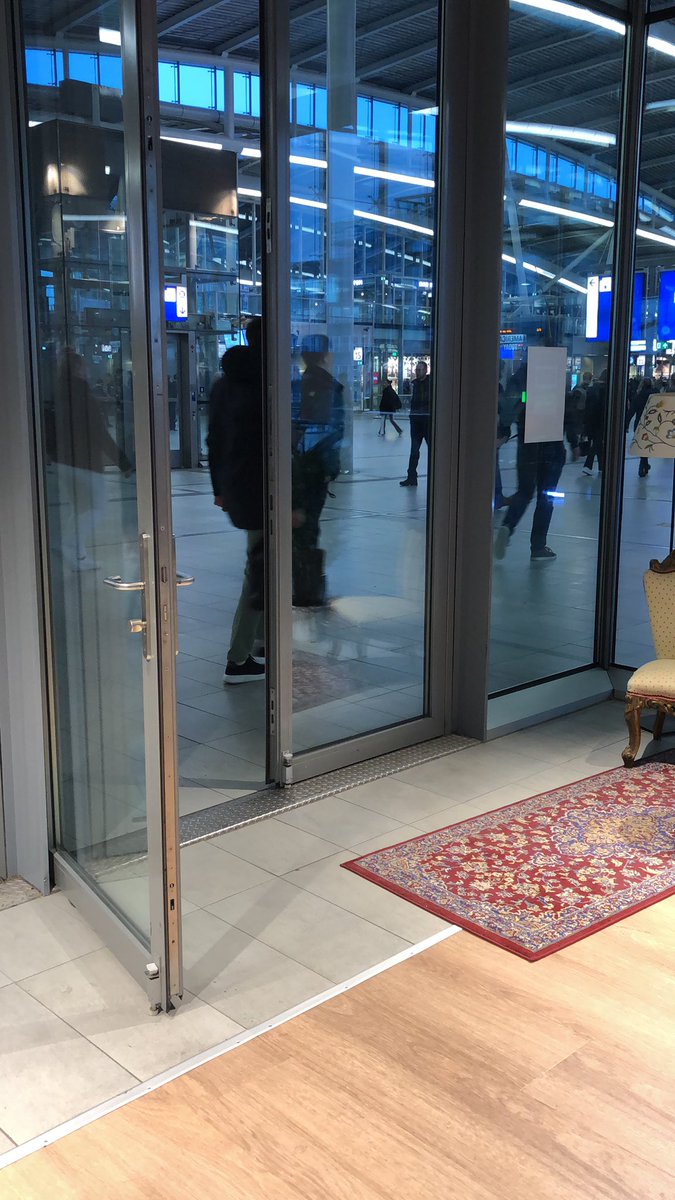 De deur staat weer open! #utregsplekkie #utrecht #utrechtcentraal #groenlicht #pleegzorg