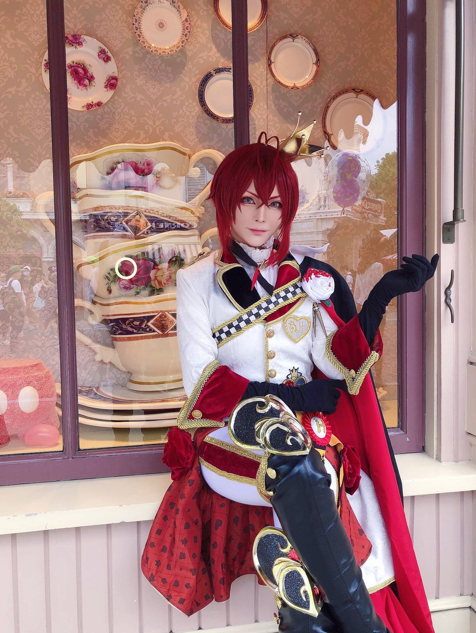 Yau-coser on X: 