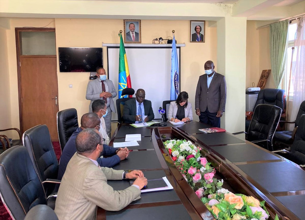 ICRCEthiopia's tweet photo. 🇪🇹: We signed an agreement with the Ethiopian Federal Prison Commission to develop a data management system. This will help to electronically register prisoners’ data across all federal prisons in #Ethiopia. https://t.co/EIuqCyGhz5