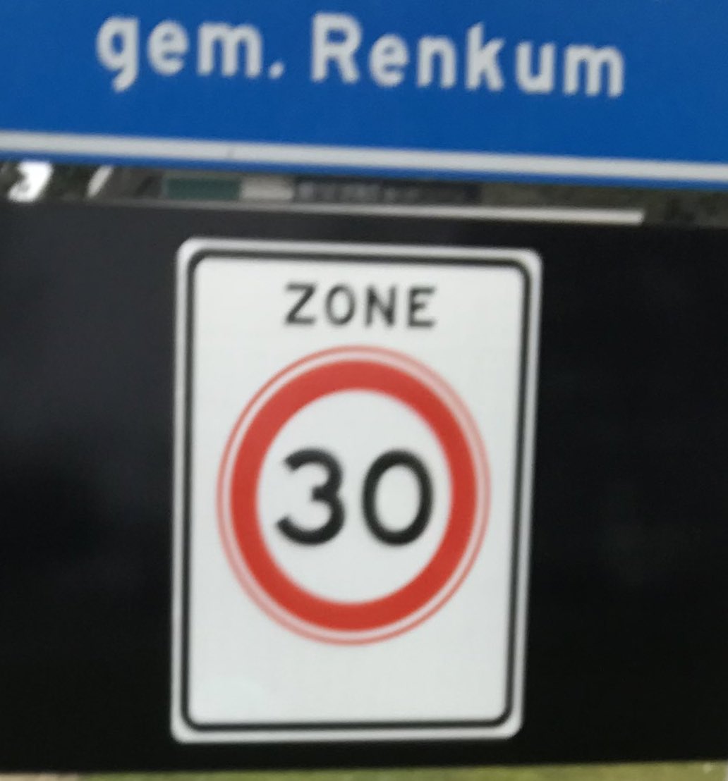 Drie keer raak! 

Tijdens de begrotingsraad van <a href="/Gem_Renkum/">Gemeente Renkum</a> zijn alle moties die  <a href="/D66Renkum/">D66Renkum</a> indiende met steun van andere fracties aangenomen. 💚

Goed nieuws voor de <a href="/BiblVeluwezoom/">Bibliotheek Veluwezoom</a>, de waardevolle bomen en de verkeersveiligheid in de Renkumse dorpen! 🍀