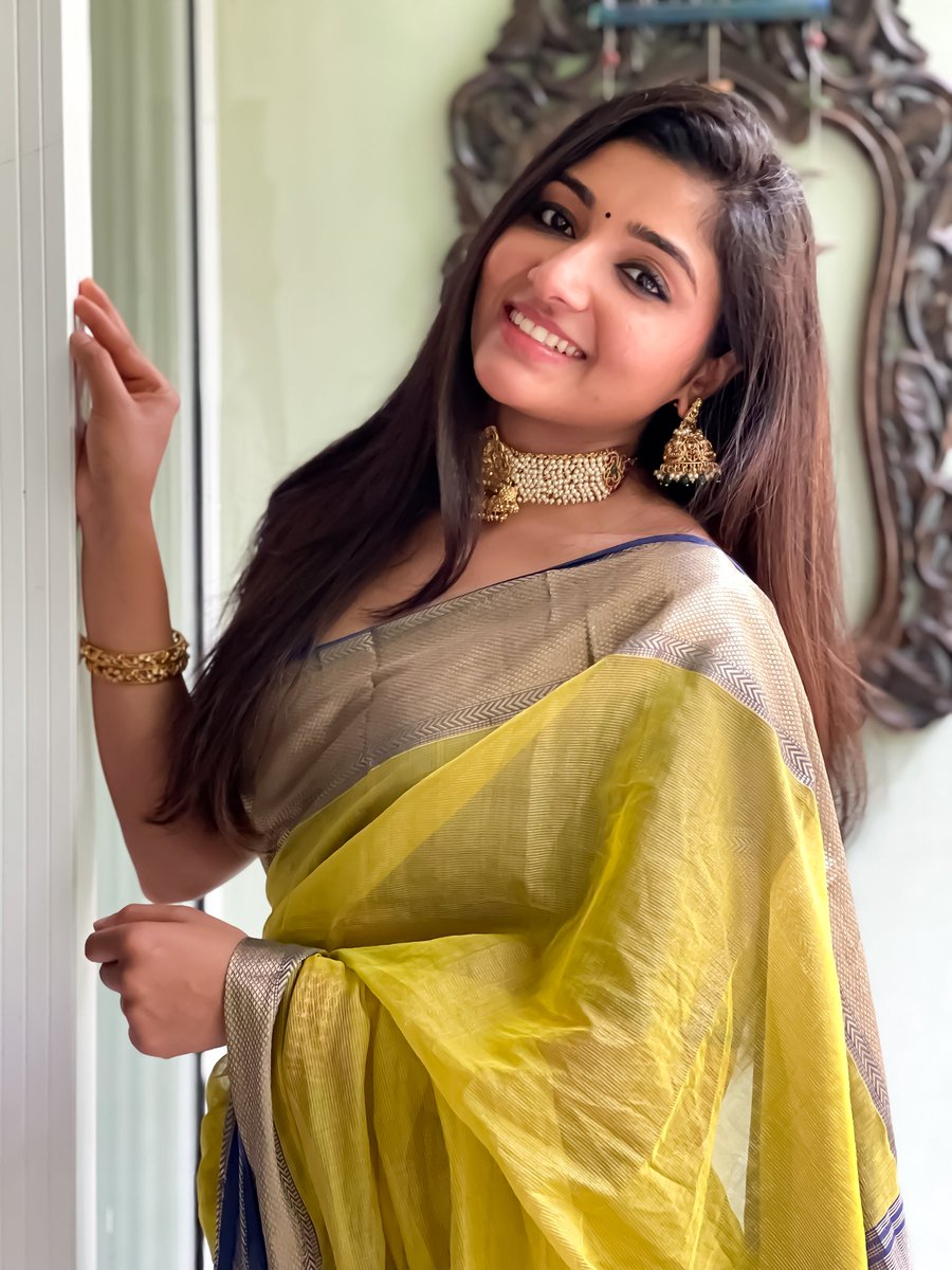 Mirnaa tweet media