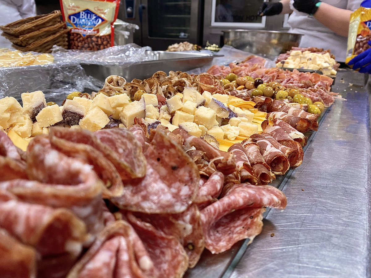 Enisolaris tweet media