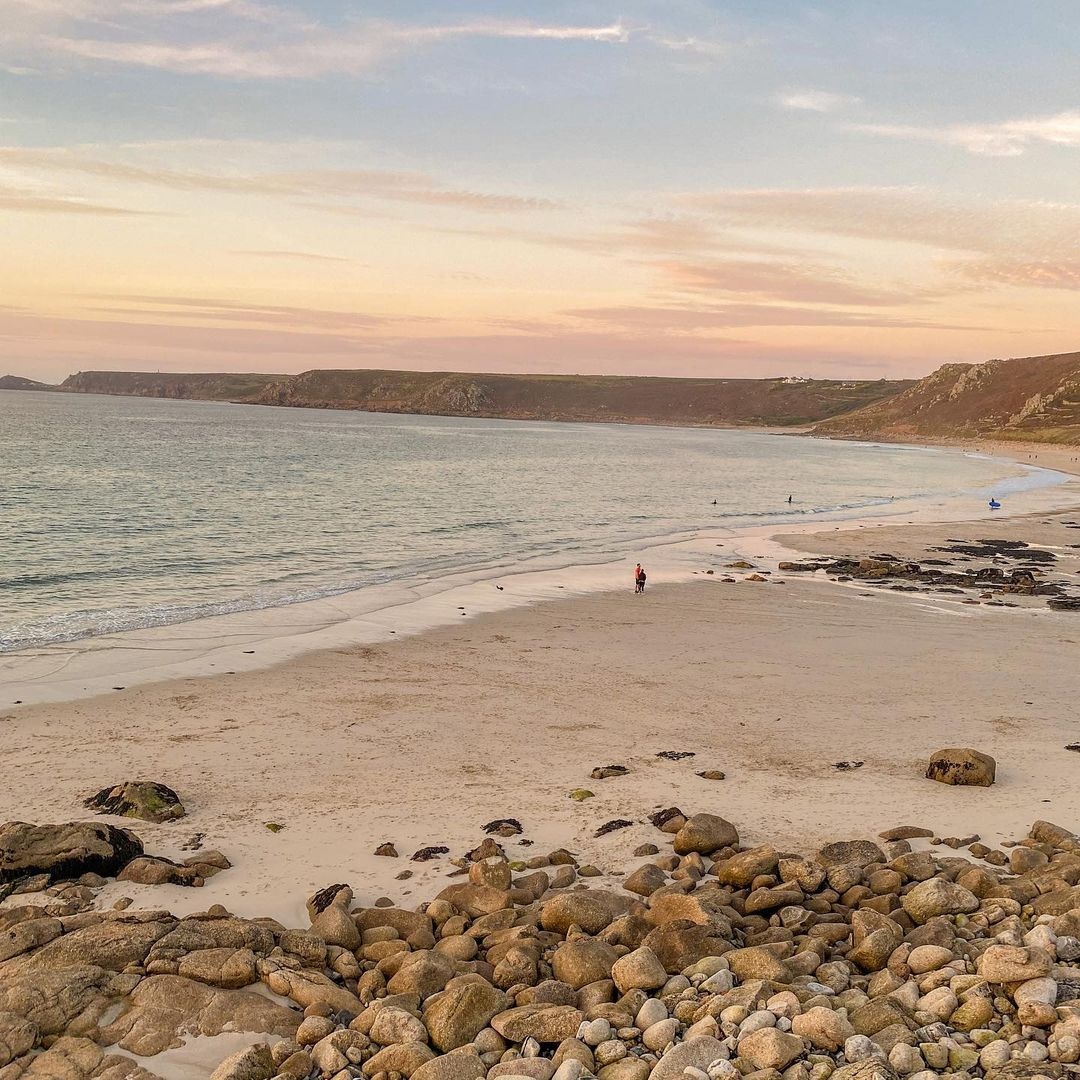 InCornwalI's tweet photo. The colours in this photo of Sennen Cove by @courtney_mayyx are super! 
.
Follow 👉 for amazing #thingstodo inspiration in #cornwall. 
.
#cornwall #cornishcoast #explorecornwall #cornwalllife #lovecornwall #walkingcornwall #beautifulcornwall  #visitcornwall #kernowfornia #sennen https://t.co/x5tJvo34vM