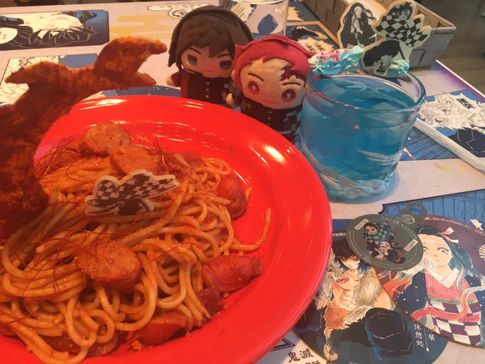 全身青コーデできたら今日はおやぶんでした!どうせならおやぷん飯ドリンクにすれば良かった…!
次回は緑で来よう…👒👗🐸🐍🍃🍀🌱🍏📗💚 