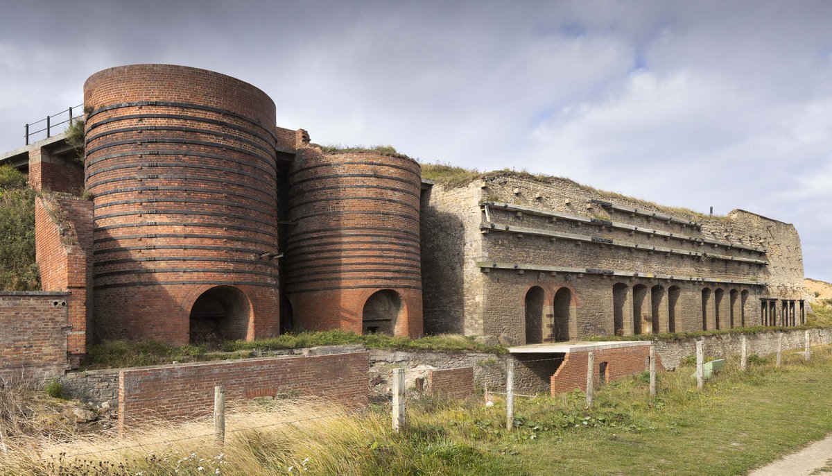 North East: 18 sites saved and 6 sites added.

Saved: 14th-century Cresswell Tower and the 150-year-old Marsden Lime Kilns.

Progress: Funding by the <a href="/nationaltrust/">National Trust</a>, <a href="/HeritageFundUK/">The National Lottery Heritage Fund</a> and Historic England has helped improve @SeatonDelavalNT.

Learn more ➡️ bit.ly/3bzoviM