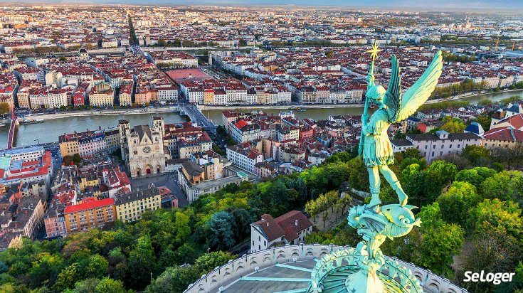 SeLoger's tweet photo. 🔎#Lyon: La pénurie de biens entretient la hausse du prix de l’#immobilier dixit Maximilien Chessel, président de la Centrale Immobilière
➡️Prix au m²: 5.513€ (+4,3% sur 1 an)
➕d'info👉https://t.co/xHWGbZQopY https://t.co/BdJMvMAh0K