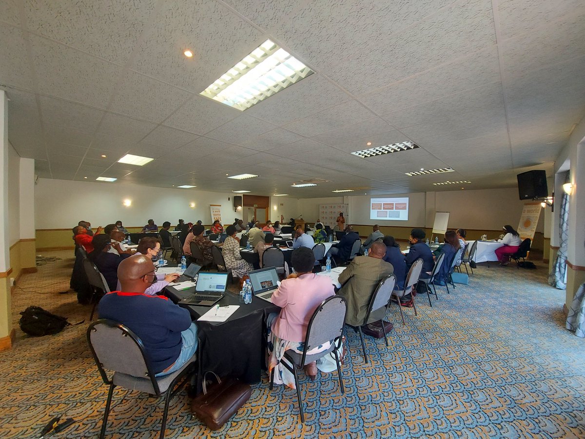 ssarahreis's tweet photo. Work continues today in the Eastern Cape with discussions on way forward: Mr. Ntshona from EC @The_DSD outlines how @UNFPASA support aligns with National and Provincial efforts to deliver on key ICPD areas and #LeaveNoOneBehind https://t.co/KBXaUROKWI