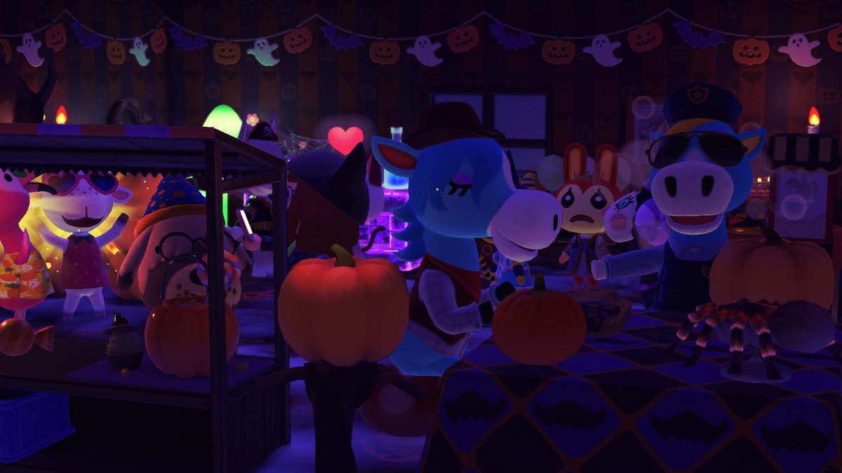 PampleCrossing's tweet photo. Happy Halloween #AnimalCrossing #ACNH #NintendoSwitch https://t.co/o5p6IVUKAG