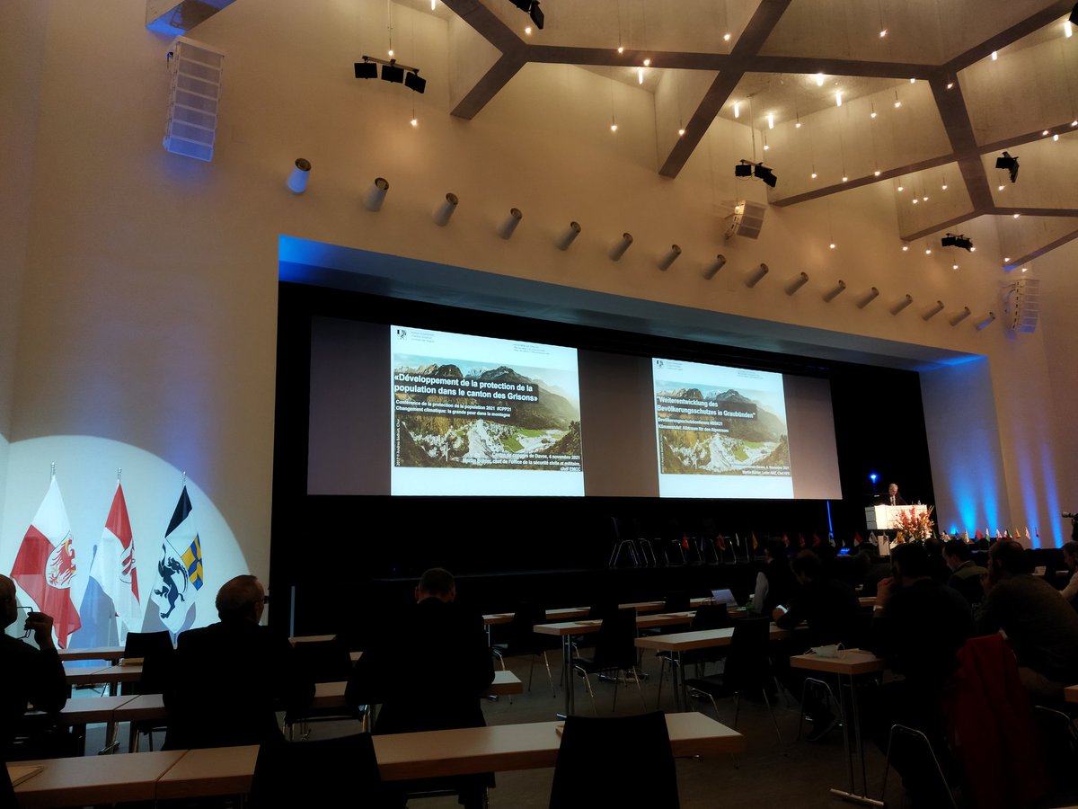 LaurentAlfonso's tweet photo. Resilience 🌐 | Optimiser les mesures de protection des populations en situation d'urgence par Martin Bulher, chef EMCC, canton des Grisons #Suisse🇨🇭
✓Principe de résilience
✓Réalisme ✓Anticipation
✓Adaptation
✓Planification & Préparation
✓Flexibilité & leadership
#CPP21 https://t.co/cEn5iH3tjd