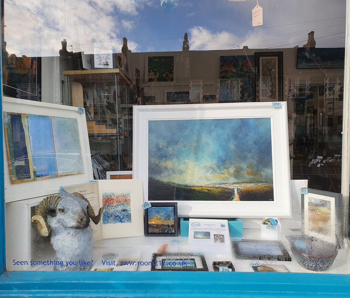 Check out the prizes in our window & gallery. So many original paintings to be won. Every penny to local Mental health charity Maybe Southwest room212.co.uk/events/artists…