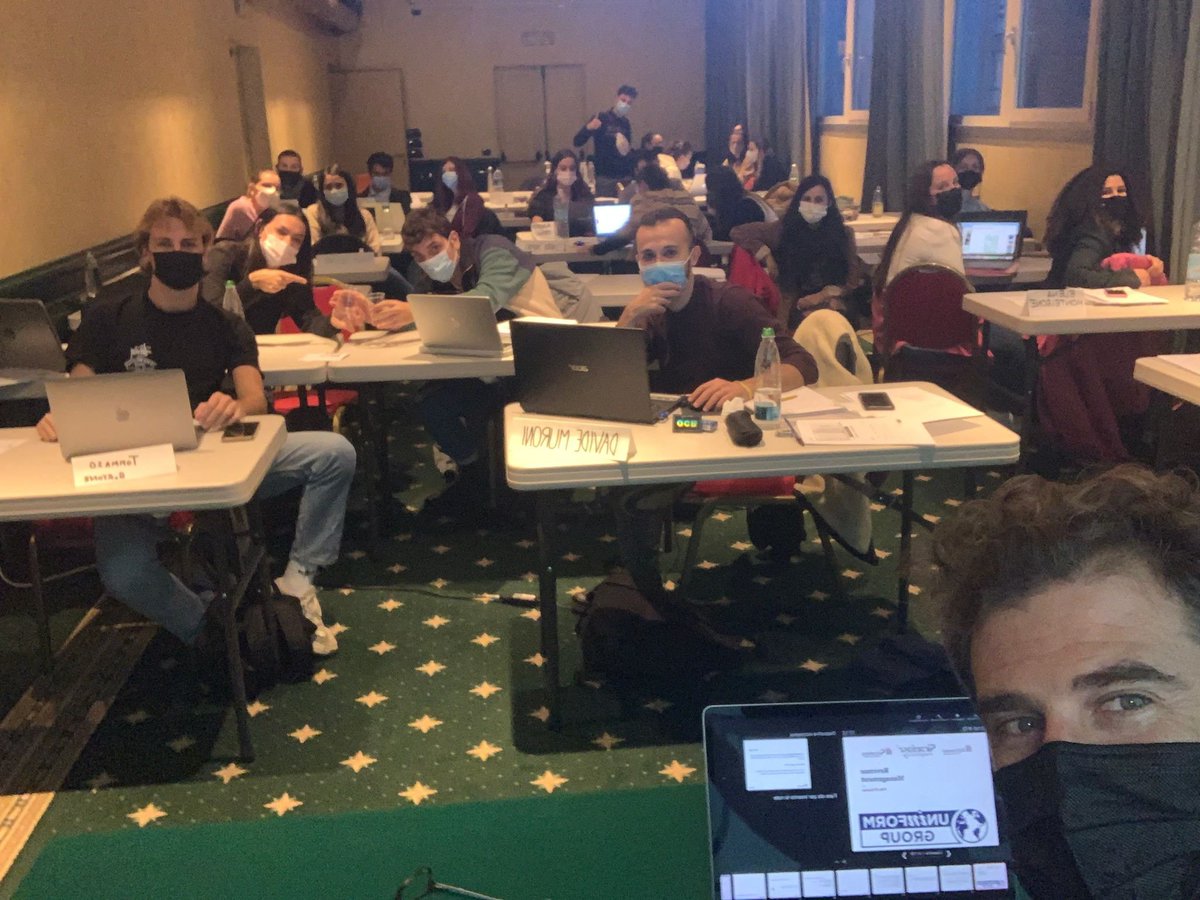 Ogni anno un'emozione nuova. <a href="/vitodamico/">Vito D'Amico</a> è tornato in cattedra! 
In diretta da Milano l'immancabile selfie con i ragazzi del Master in Revenue Management firmato <a href="/UNINFORMGROUP/">UNINFORM GROUP</a> 
#revenuemanagement #formazione #milano #master