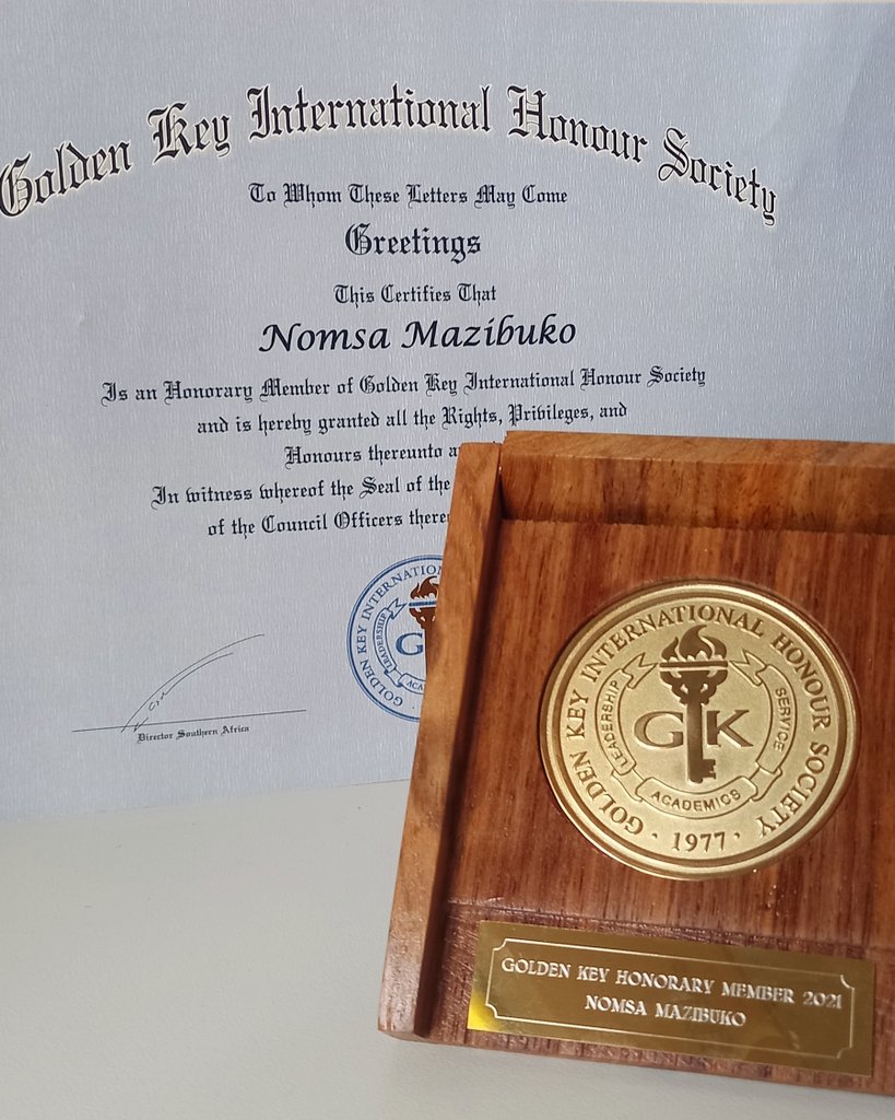 nomsa_m's tweet photo. ...Officially a member of the golden key international honour society 🔑. 
This is the Largest Collegiate Society in the World! *Unreal* 😭
Honoured! so grateful to be part of such a powerful society! God will take you to places beyond your imagination.
@GoldenKey_SA https://t.co/GYuaUoThiV