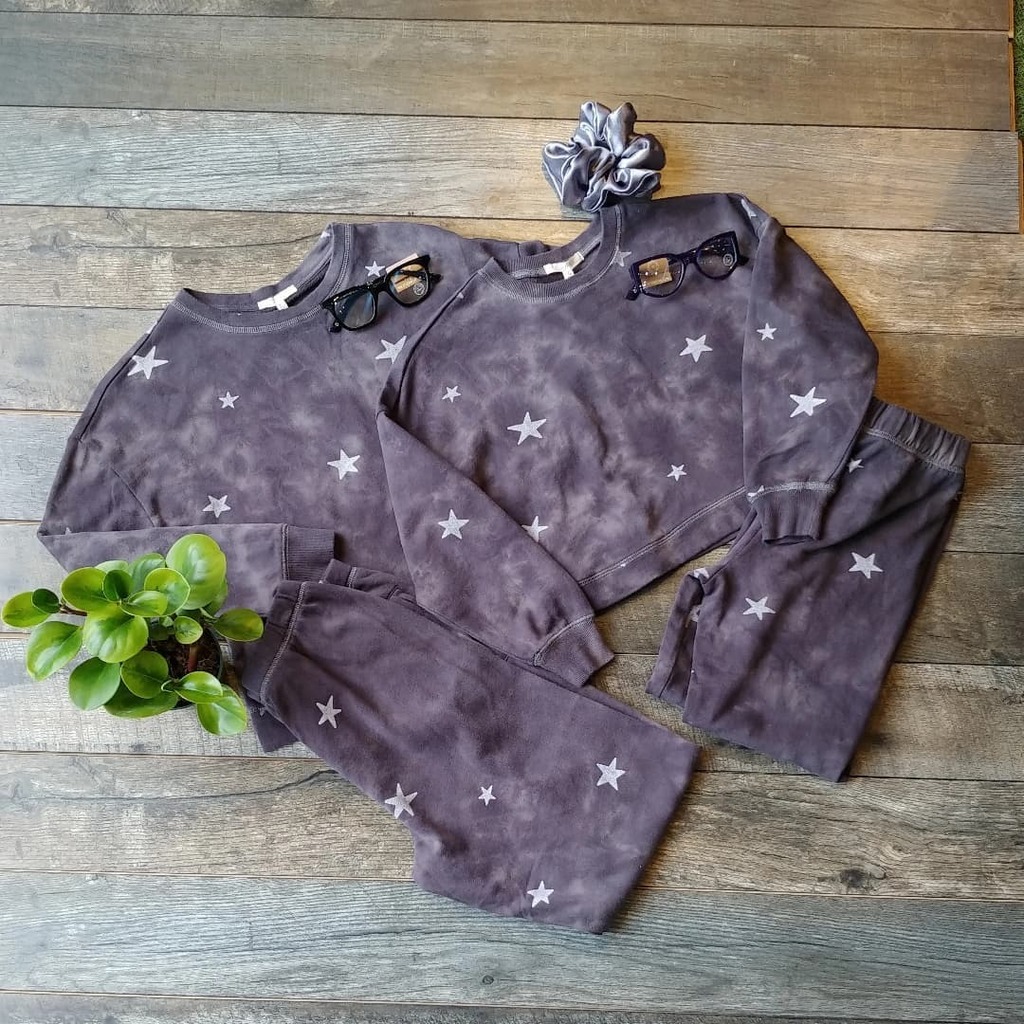 EnvyBtq's tweet photo. Match with your bestie.
.
.
.
#matchingoutfits #bestfriends #momlife #matchymatchy #yqg #VisitWalkerville #Windsor #519 #supportlocalbusiness #shopping #smallbusiness #streetwear https://t.co/FjzjcICaAy https://t.co/hbyerniaKE