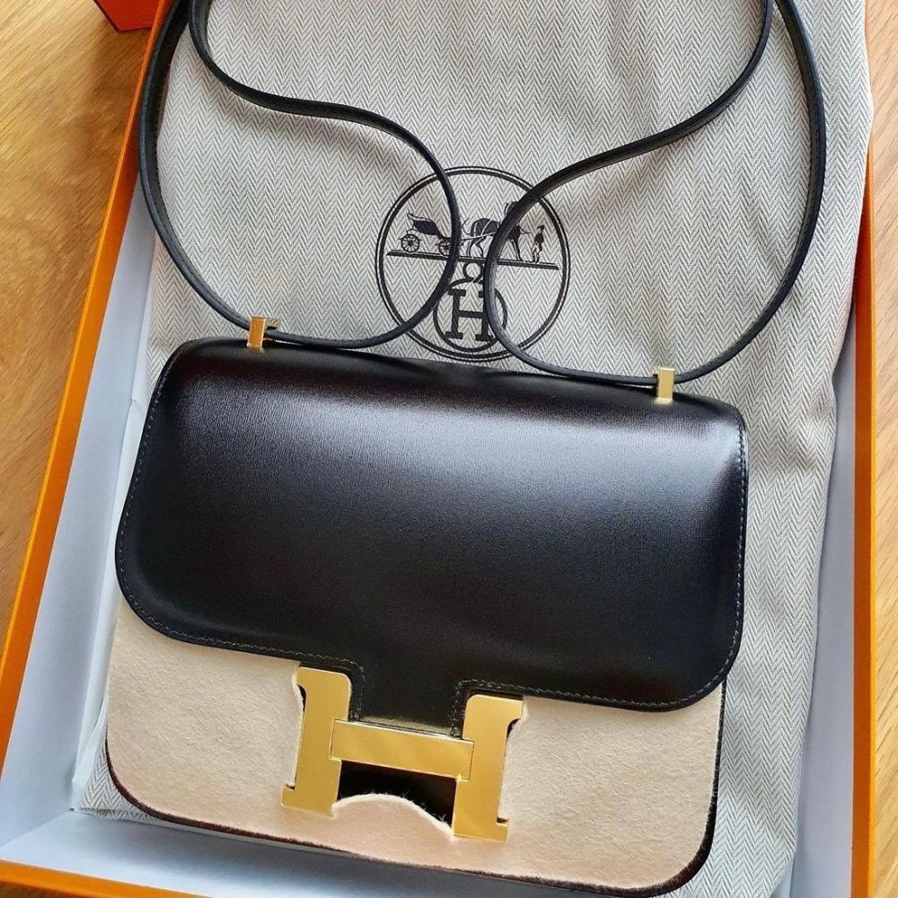 The French Hunter on X: Kelly Pochette Bleu Electrique Swift GHW #A  #hermes #birkin #kelly #constance #handbags #luxury   / X