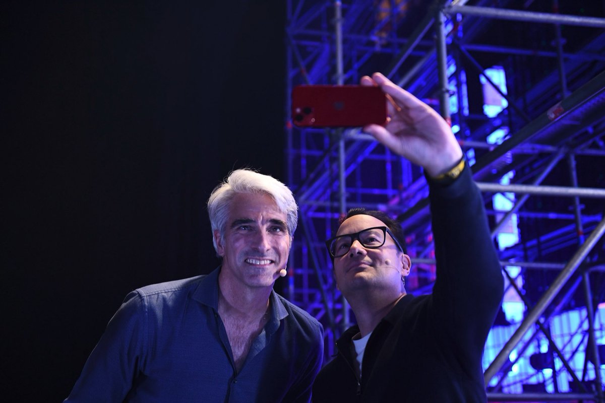 casey_lau's tweet photo. An incredible #WebSummit audience reception for @Apple’s Craig Federighi. 

Thank you for making @websummit your first live appearance since the pandemic.

Craig’s talk made every news outlet in the world. 🙏🏼 https://t.co/te0Kpd4tXZ