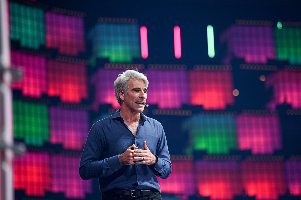 casey_lau's tweet photo. An incredible #WebSummit audience reception for @Apple’s Craig Federighi. 

Thank you for making @websummit your first live appearance since the pandemic.

Craig’s talk made every news outlet in the world. 🙏🏼 https://t.co/te0Kpd4tXZ