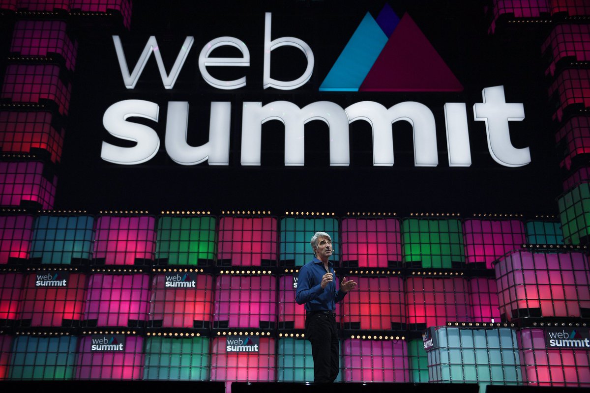 casey_lau's tweet photo. An incredible #WebSummit audience reception for @Apple’s Craig Federighi. 

Thank you for making @websummit your first live appearance since the pandemic.

Craig’s talk made every news outlet in the world. 🙏🏼 https://t.co/te0Kpd4tXZ