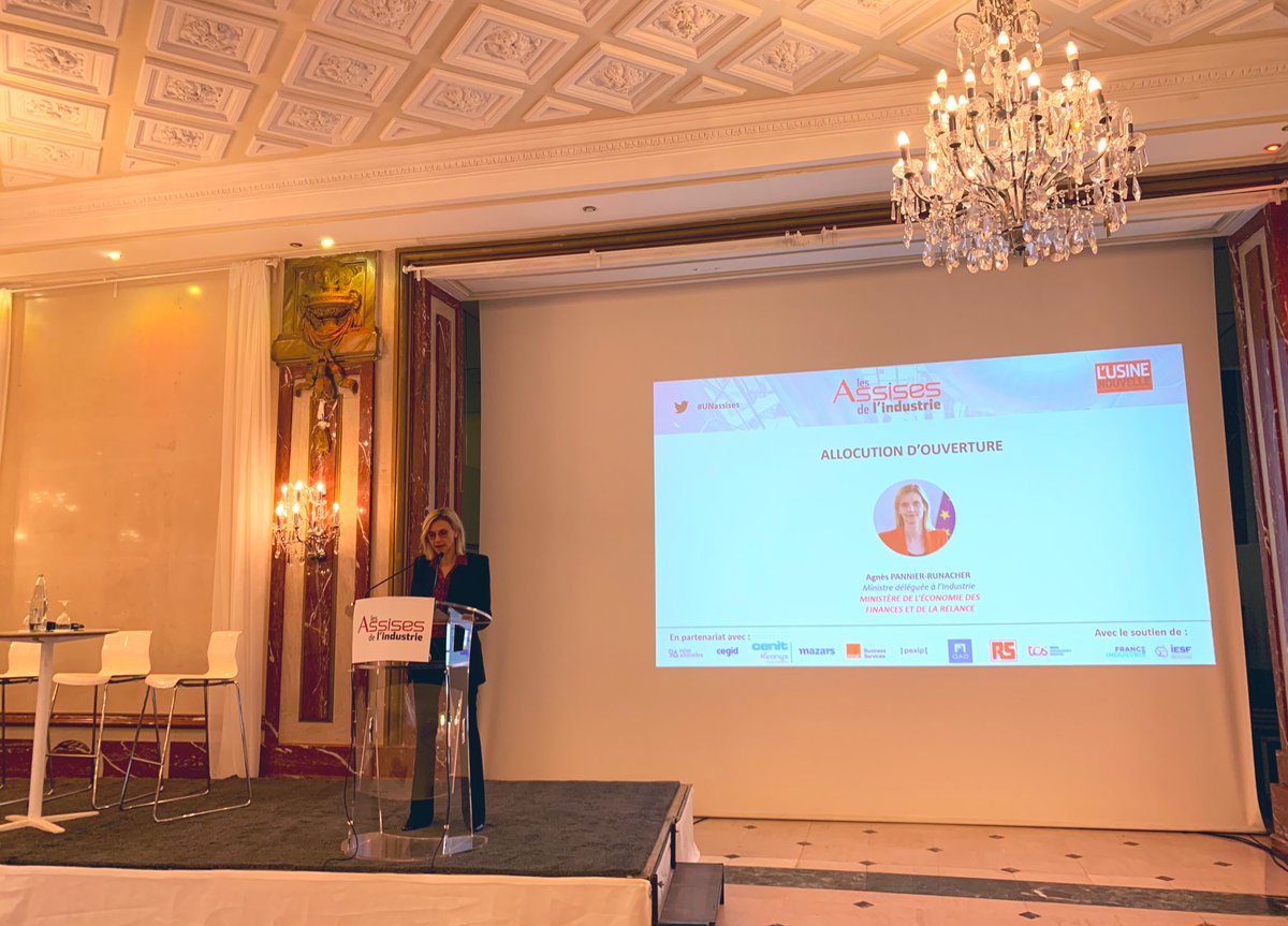 Aurelien_Gohier's tweet photo. « L’absence de risques pris en matière d’innovation industrielle nous coûte très cher aujourd’hui. » — @AgnesRunacher, Ministre déléguée à l’industrie auprès de @BrunoLeMaire aux #UNAssises 

#économie #transformation #francerelance #industrie https://t.co/1M6fl4to14