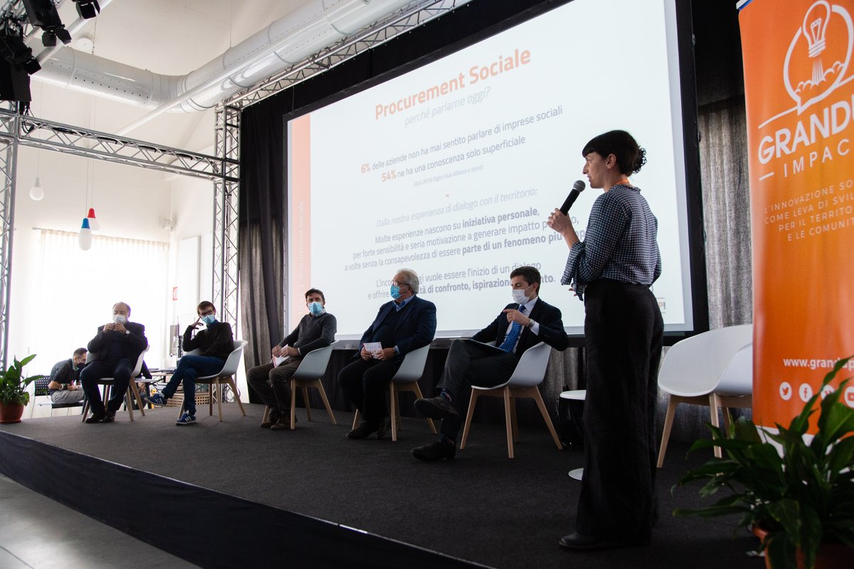 SocialFareCSI's tweet photo. Come promuovere forme innovative di collaborazione fra enti pubblici, aziende profit e imprese a impatto sociale?
Abbiamo parlato di #ProcurementSociale nell'ambito di #GrandUP! IMPACT, con la @FondazioneCRC e @CamComCuneo
👉https://t.co/NVOkor9RTd https://t.co/cLzKWoBt7n
