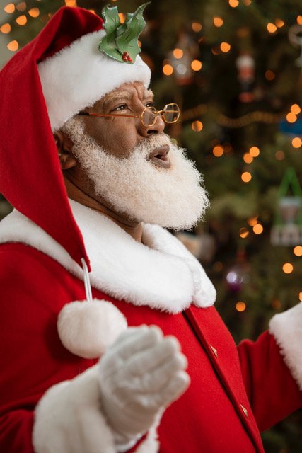 SantaLarry3's tweet photo. I lift my hands in total praise to you Lord! The true meaning of my Holiday & Christmas Season. @SantaLarry3 I will continue to look for the good in ever human being.
Love,
Santa Larry
#santalarryj #santaforall @LesterHoltNBC @WJCork @TwoSisters02 @JoyAnnReid @ObamaFoundation https://t.co/VhamINuTkM