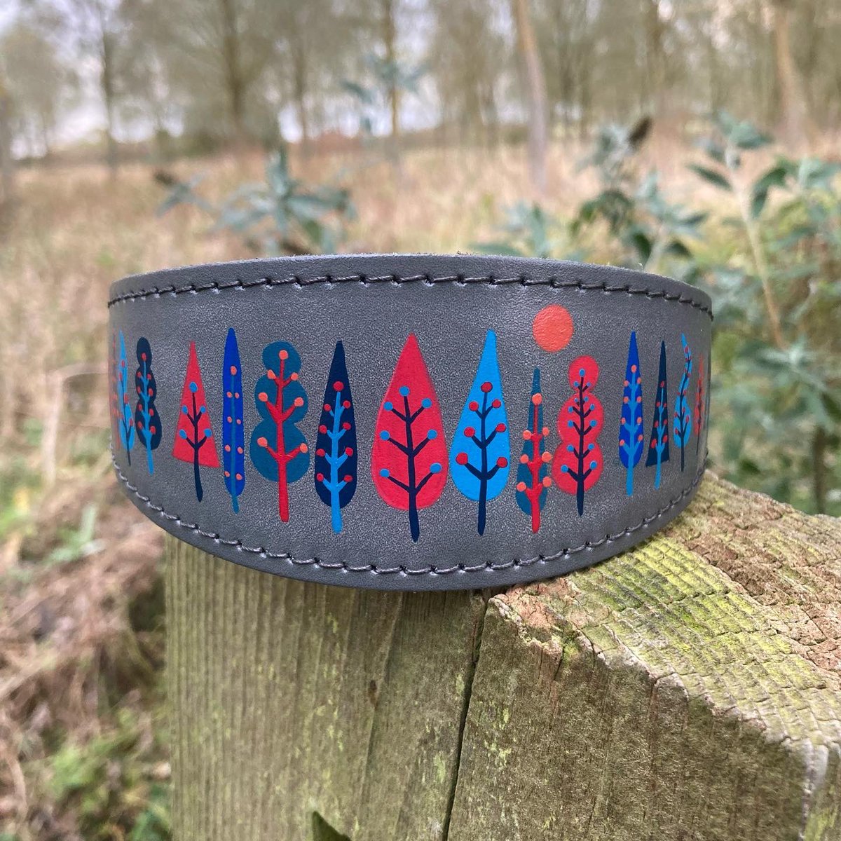New listing: Scandi inspired #midnightsun sighthound collar Etsy.com/uk/shop/lastni… #presentsfordogs ☺️
