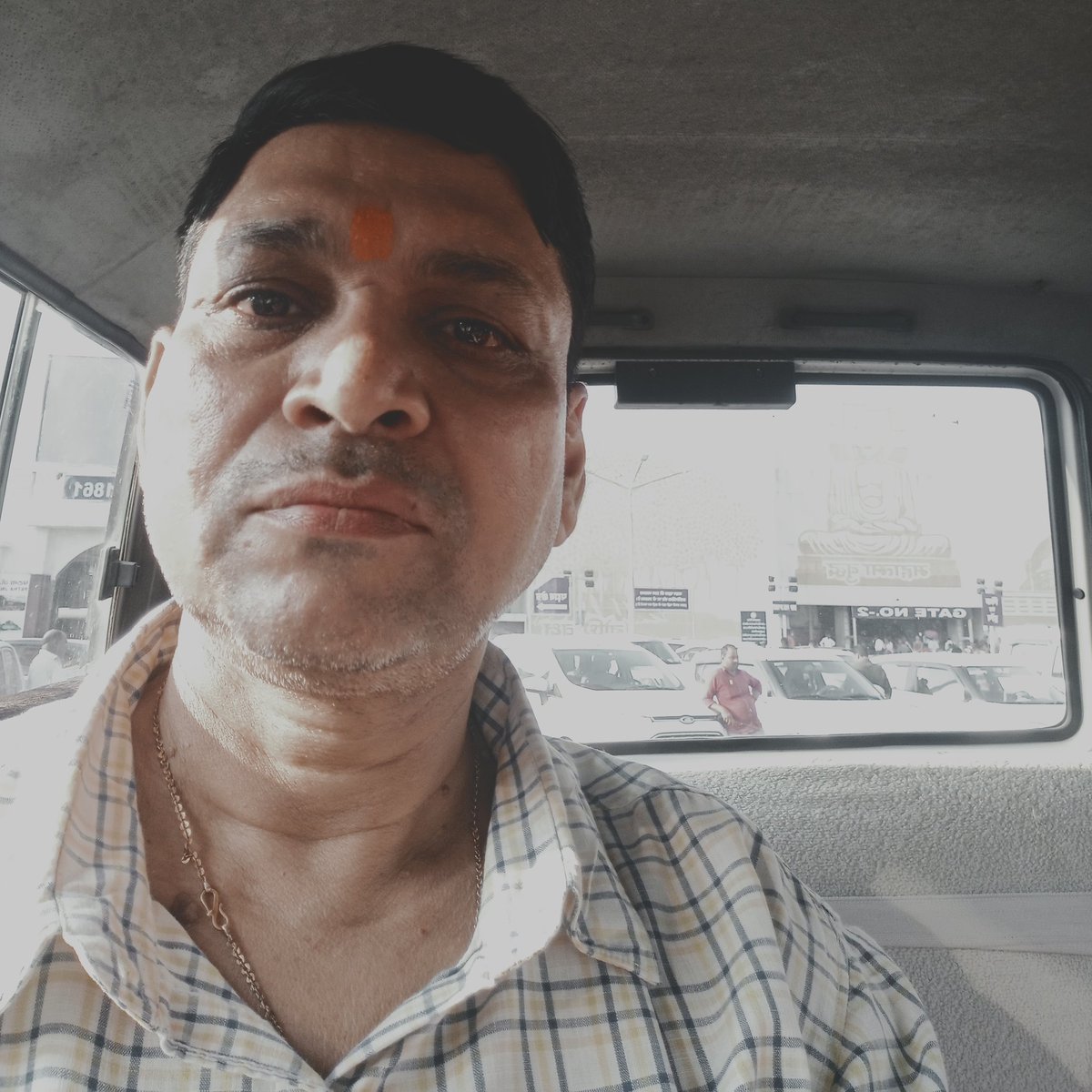 TaraPra24581072's tweet photo. #NewProfilePic https://t.co/kkePxx4sVi